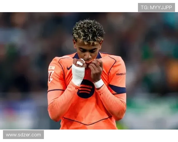 阿斯:赫拉德-马丁逆袭成巴萨核心 阿斯:赫拉德-马丁逆袭成巴萨核心